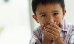 Đánh răng sai cách, vệ sinh răng miệng kém gây ra hôi miệng ở trẻ em
