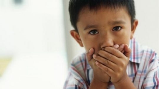 Đánh răng sai cách, vệ sinh răng miệng kém gây ra hôi miệng ở trẻ em