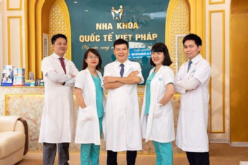 Đội ngũ bác sĩ tại Nha khoa Quốc Tế Việt Pháp
