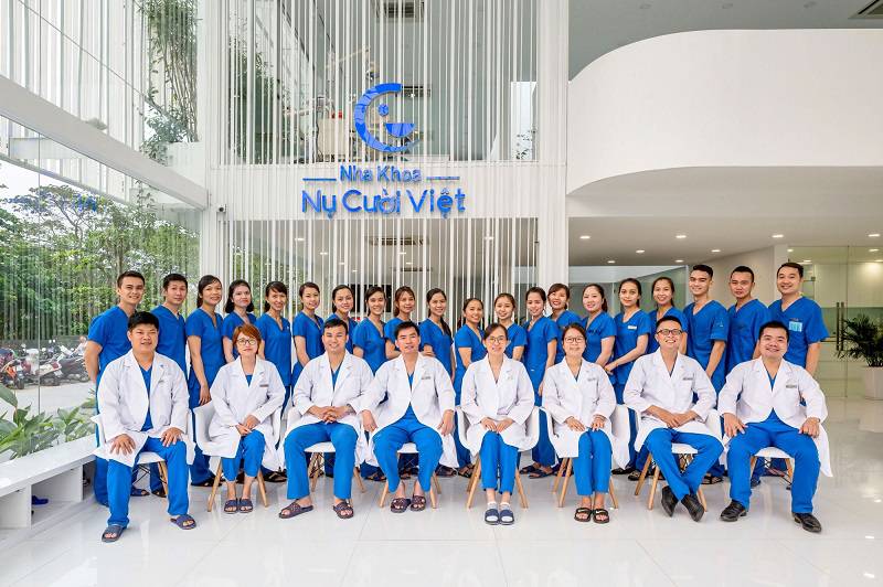 Nha khoa Nụ Cười Việt có đội ngũ bác sĩ lành nghề