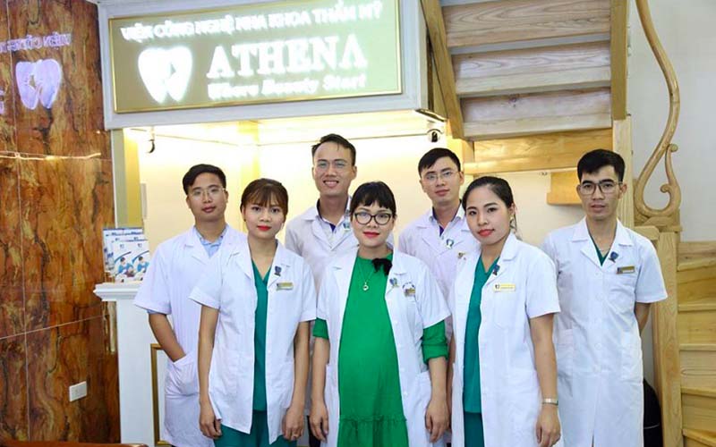 Nha khoa Athena sở hữu đội ngũ bác sĩ giàu kinh nghiệm