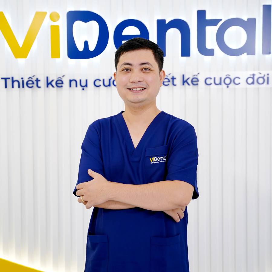 Bác sĩ Quang Anh là chuyên gia phục hình răng hàng đầu tại Việt Nam