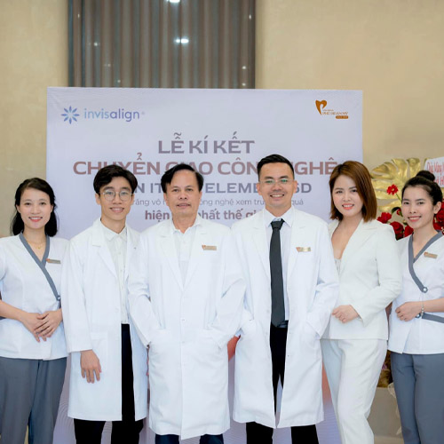 Đội ngũ Y bác sĩ của Nha khoa Phú Việt Mỹ